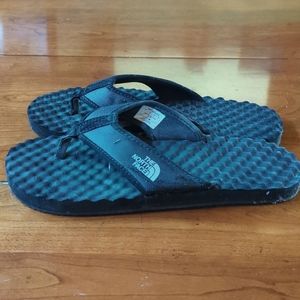 The North Face Shoes | Men's The North Face Black Flip Flops Size 9 | Color: Black | Size: 9 | Pm-84372895's Closet